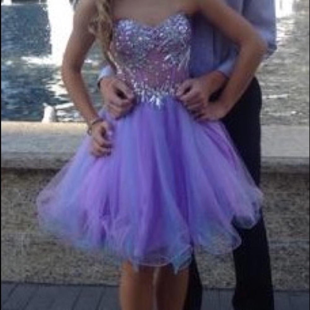 boutique dress worn once for homecoming. Perfect